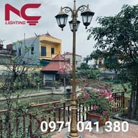 Cột đèn sân
