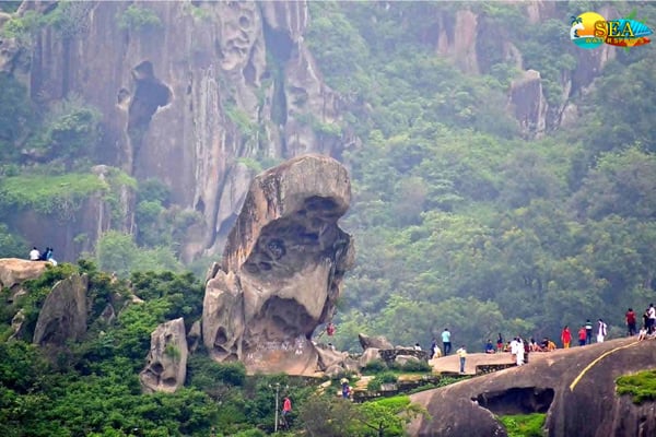 Ahmedabad to Mount abu Cab