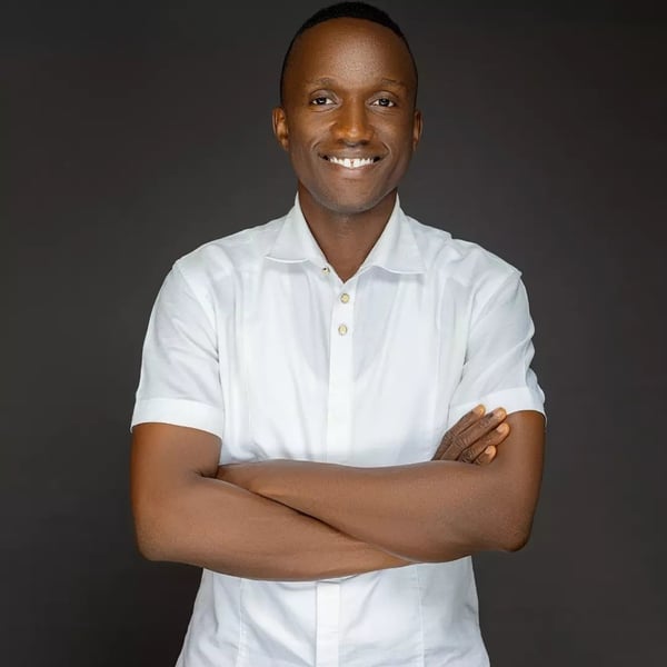 WELCOME To Our Page from Israel - Best Copywriter Abuja - Seo on WhatsApp