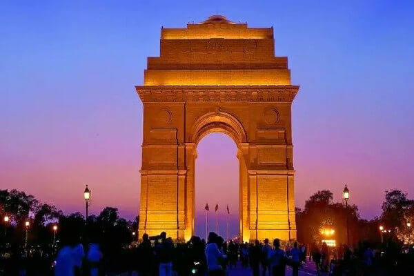 Shimla to Delhi Cab